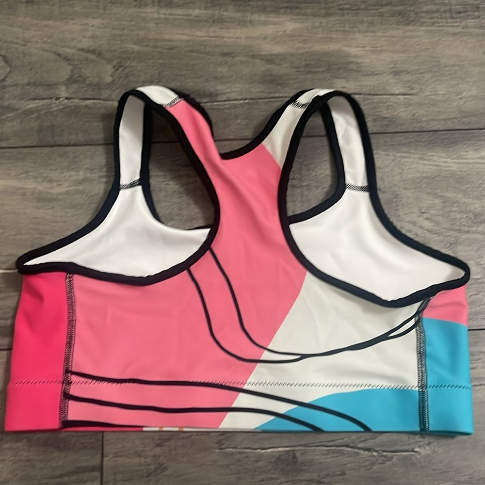 Women's top, sports bra size L - brand Looney Legs
Good condition, like new - Picture 6 of 6